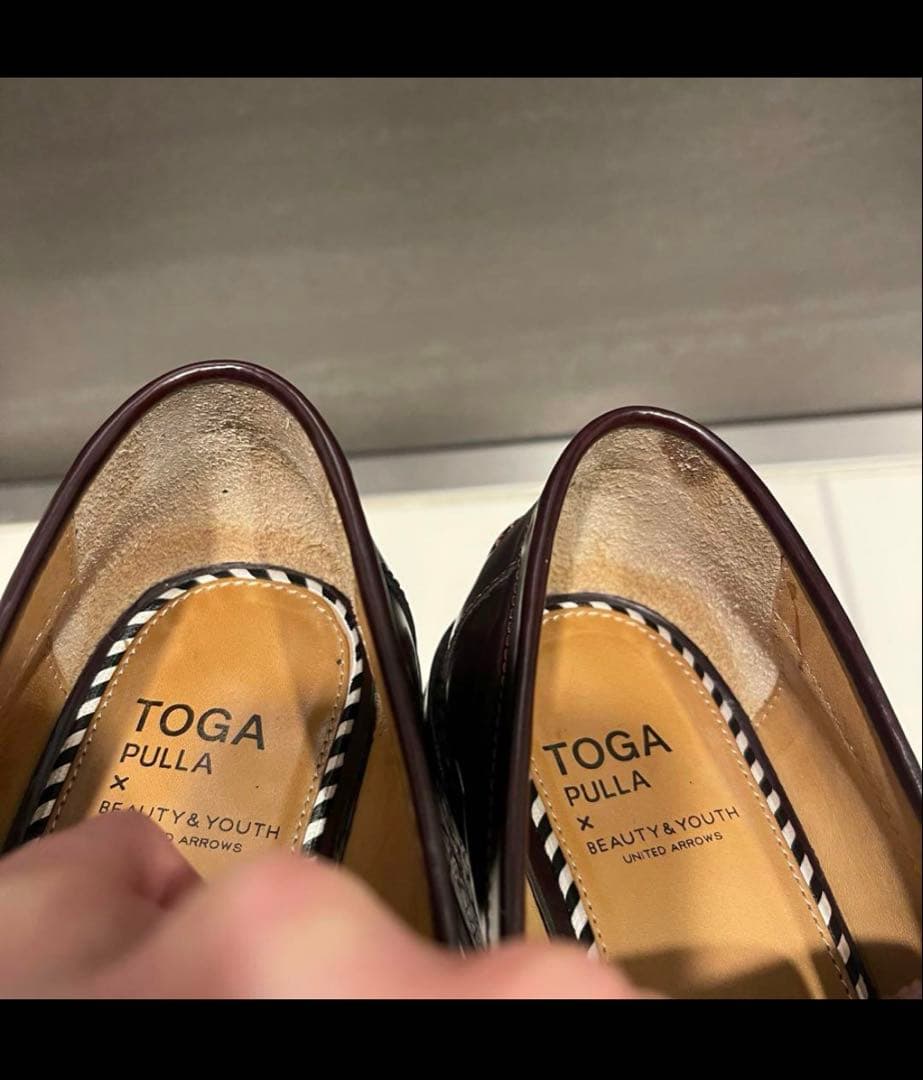 TOGA バーガンディ レザー ローファー