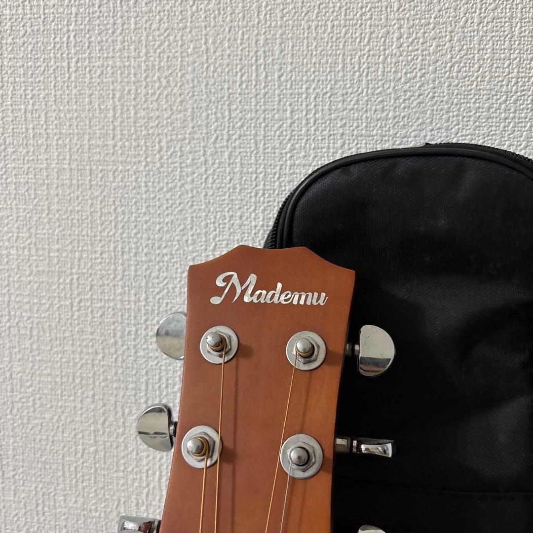 mademuアコースティックギター