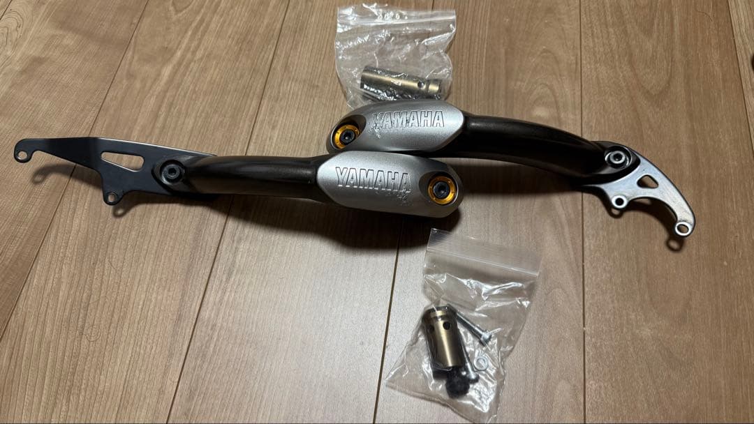 mt09 3型と現行型用サイドプロテクター