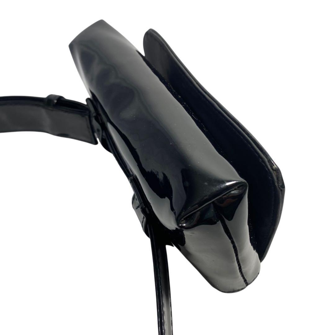 ⭐️CHANEL⭐️シャネル　ウエストポーチ　エナメル　ノベルティ　ボディバッグ