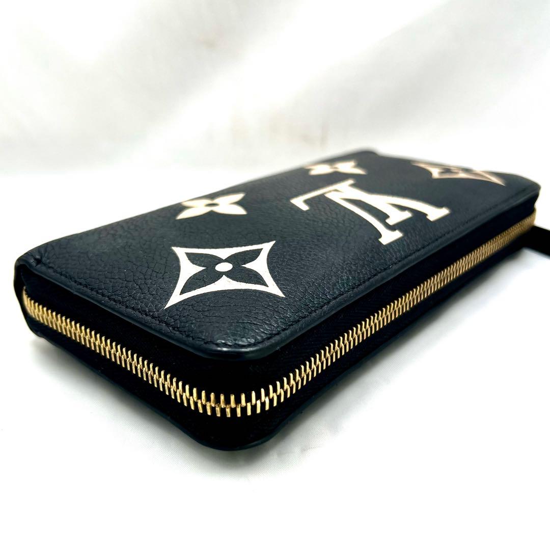 aya-s アンプラント バイカラー モノグラム ジッピーウォレット