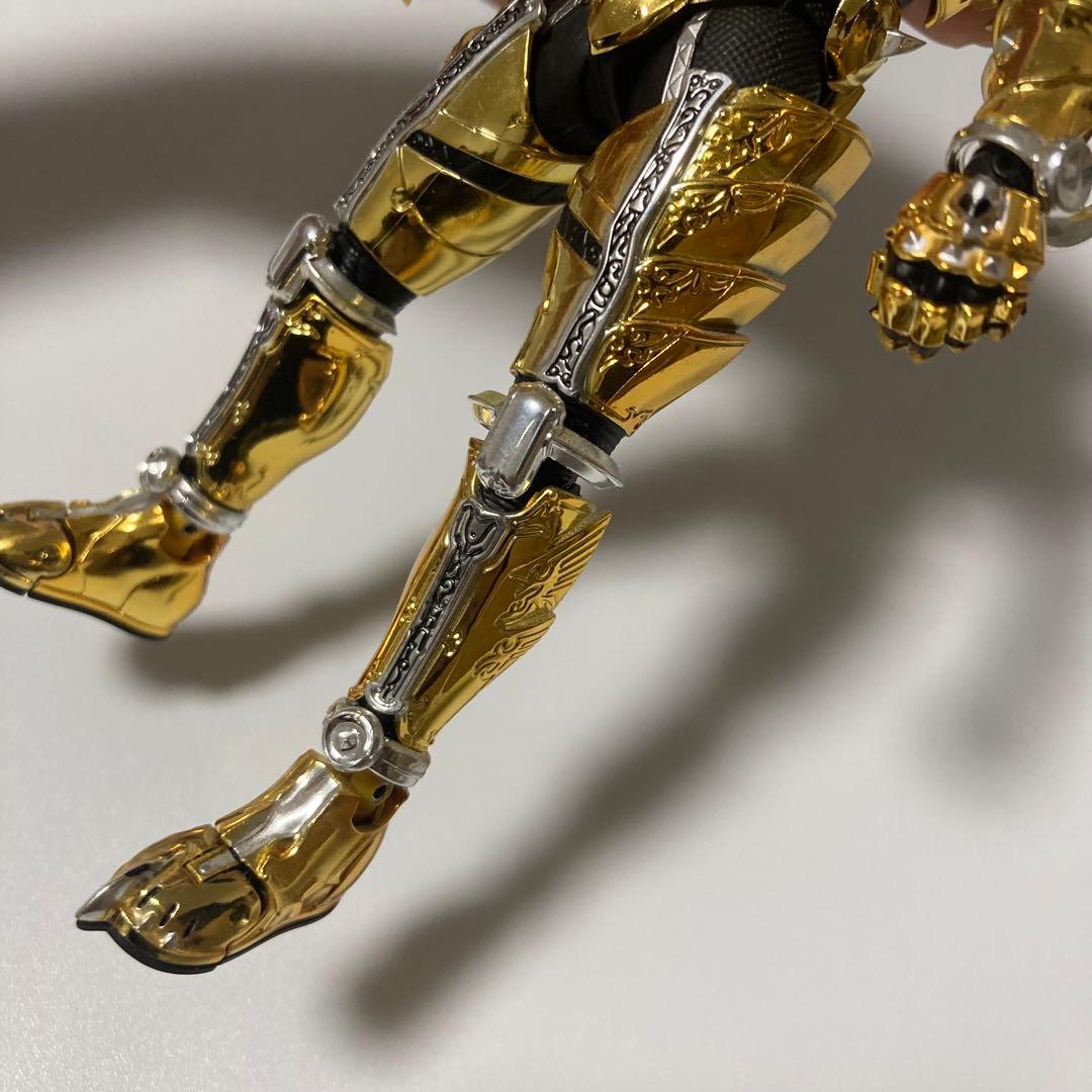 S.H.Figuarts (真骨彫製法) 牙狼 黄金騎士ガロ(冴島鋼牙)