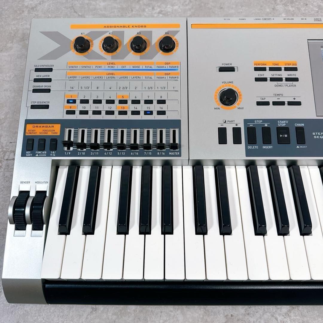 希少　CASIO XW-P1 シンセサイザー 61鍵盤　軽量　ソフトケース　廃盤