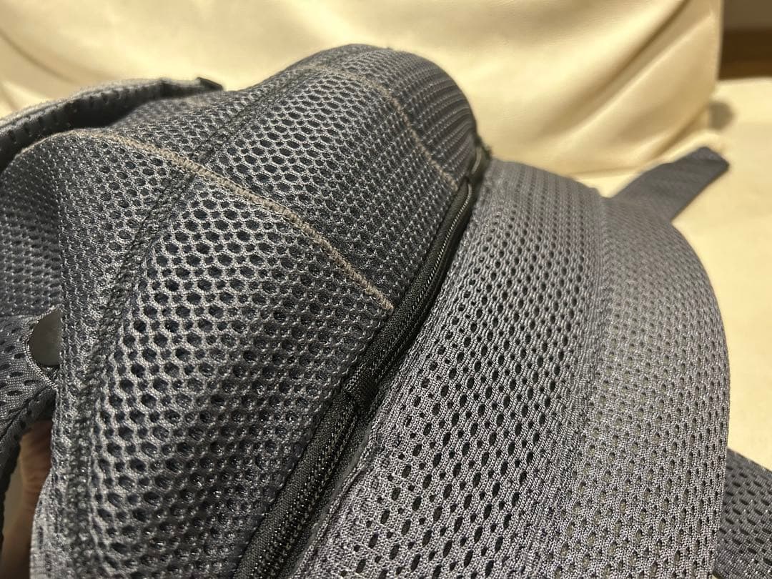 【週末値下げ中】BABYBJÖRN ベビービョルン　抱っこひも ハーモニー