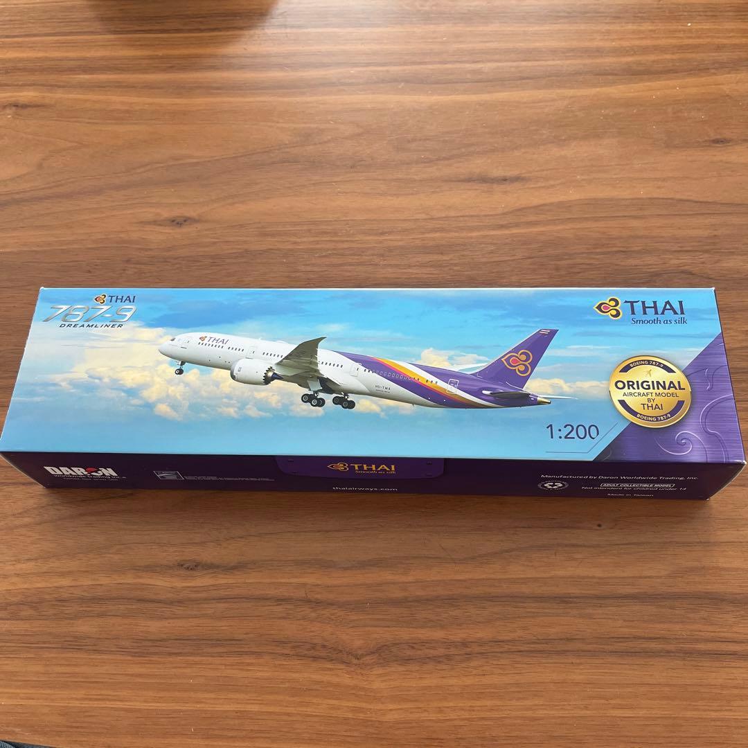 新品未使用　タイ航空　モデルプレーン　ボーイング　1:200