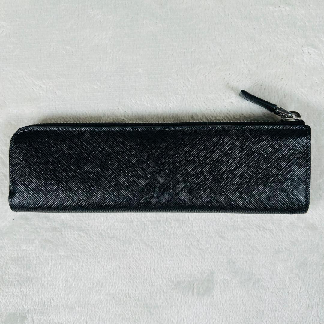 新品未使用 プラダ ペンケース サフィアーノ トライアングルロゴ ジップ
