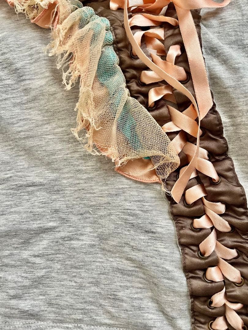 D&Gフリル付き編上げキャミソール