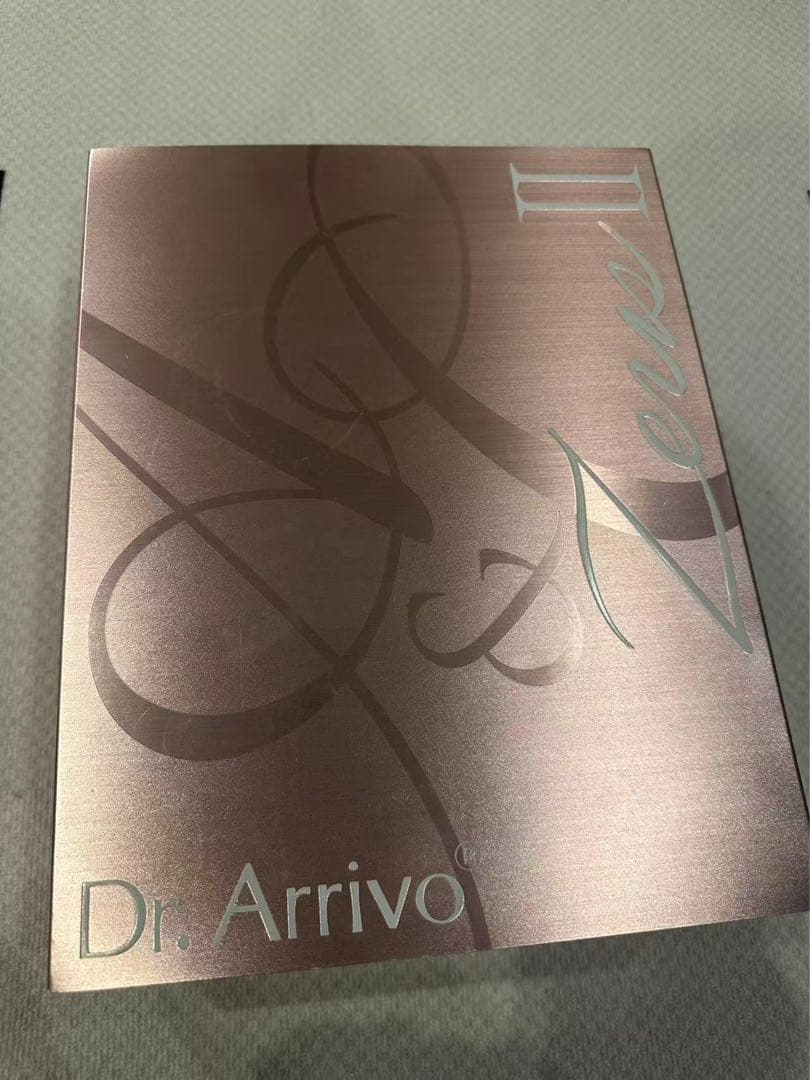 今だけ限定超美品Dr. Arrivo Zeus II 美顔器！正規品！