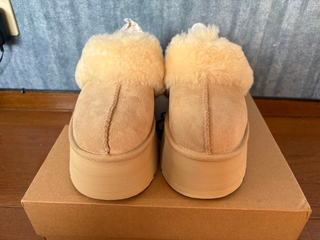 UGG ファンケット　マスタードシード