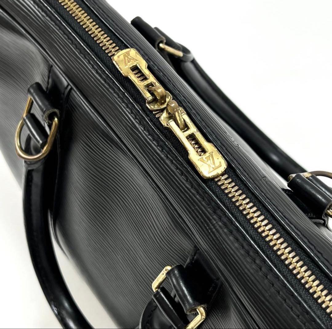 ルイヴィトン　エピ　ポルト　ドキュマン　ヴォワヤージュ　ビジネスバッグ　ノワール