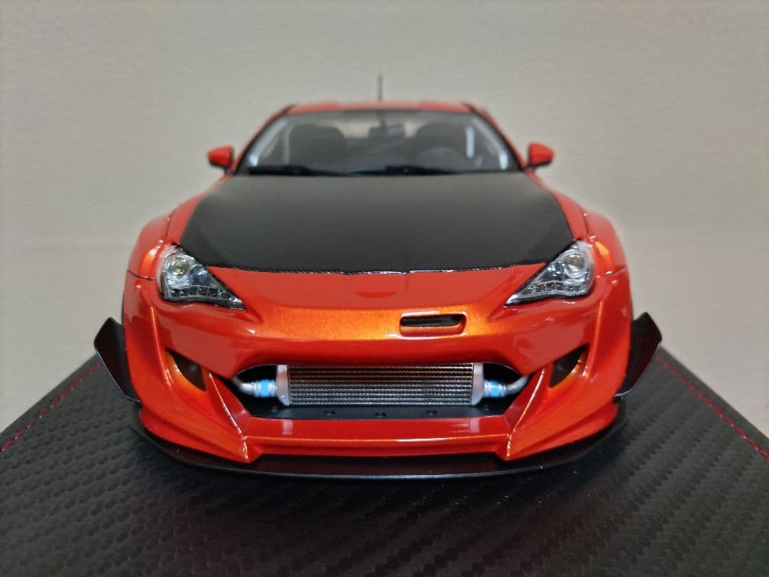 イグニッションモデル　1/18 パンデム86