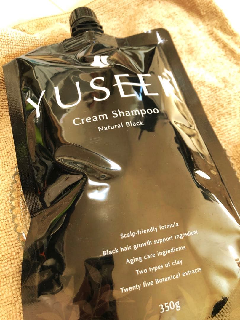 【最終値下げ】yuseek白髪染めシャンプー350g ダークブラウン、ブラック