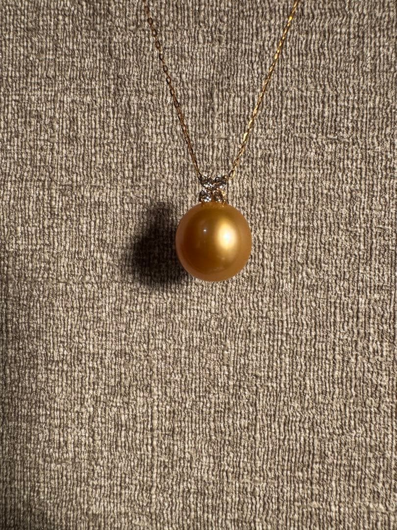 新品　18K ゴールド　天然南洋白蝶ゴールデンパールペンダント