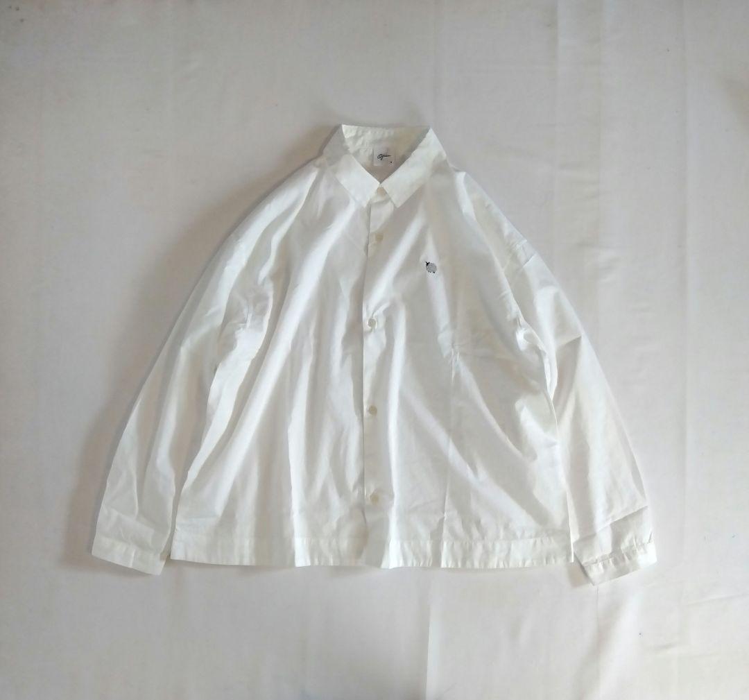 新品✨grin 羊刺繍ボックスシャツ