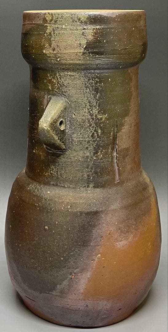 neko008　山本雄一　備前花入　共箱(四方桟盛蓋) 共布　yy49