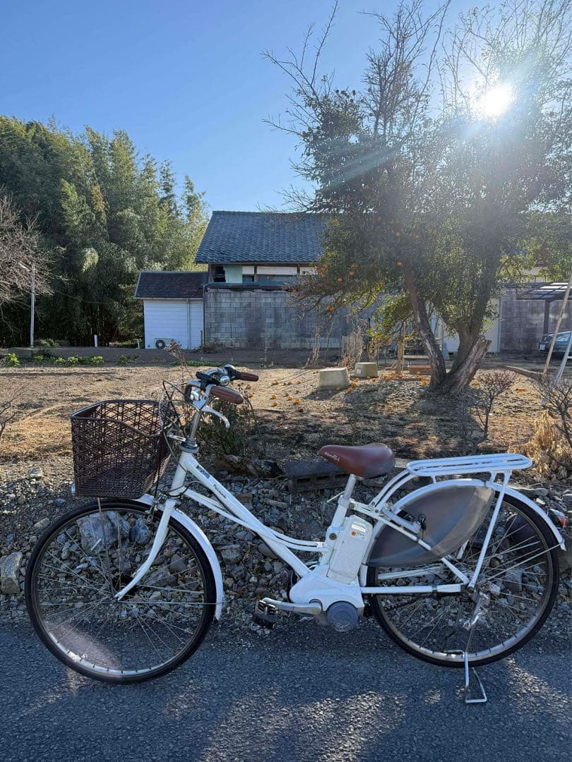 ホワイト 電動アシスト自転車 シティタイプ