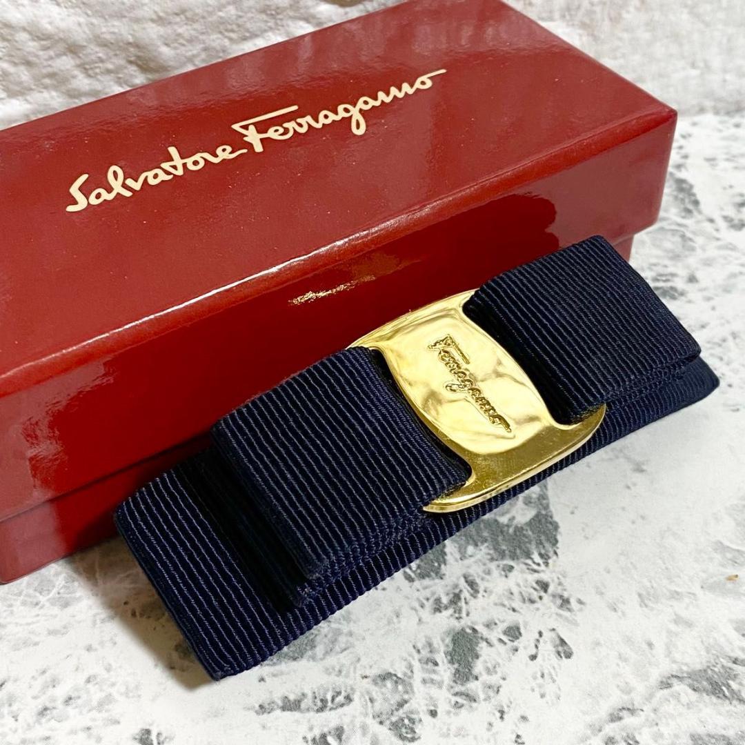 サルヴァトーレ フェラガモ バレッタ ヴァラリボン 髪留め ブラック