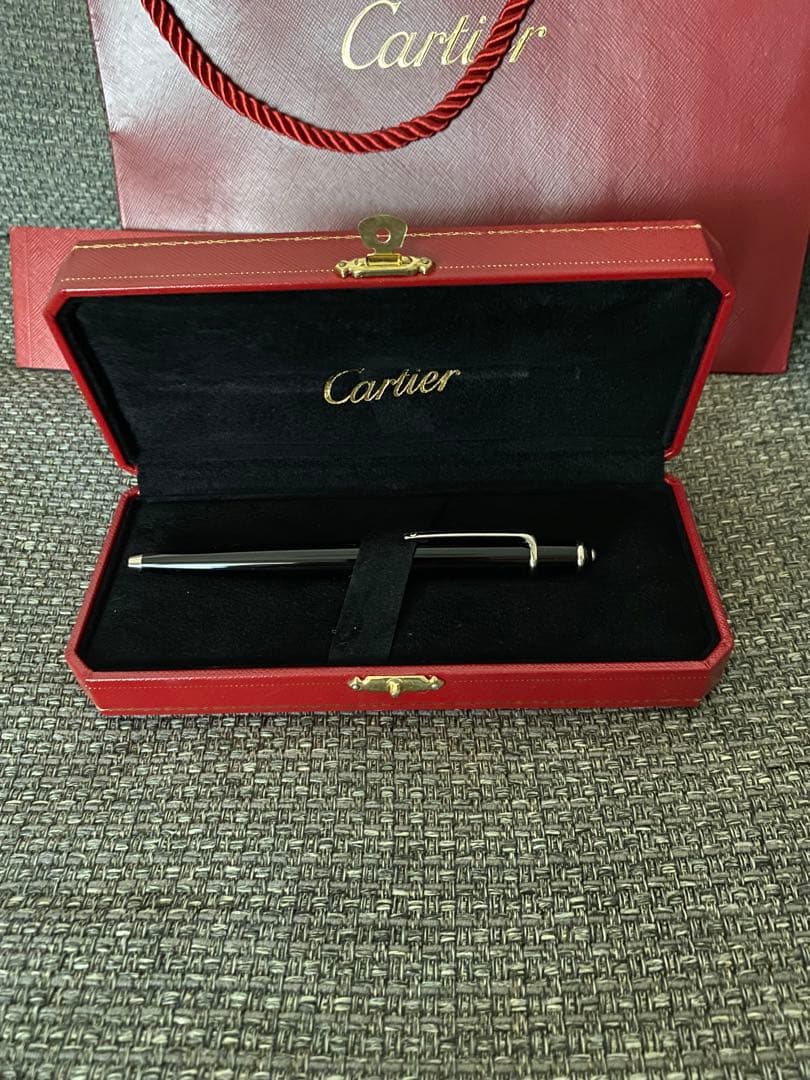 Cartier ボールペン黒レア　レッドギフトボックス☆ 新品未使用品