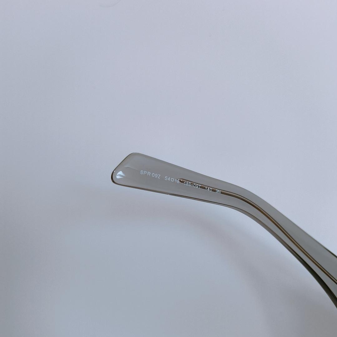 【新品未使用】PRADA トライアングルロゴ入り サングラス PR09ZS