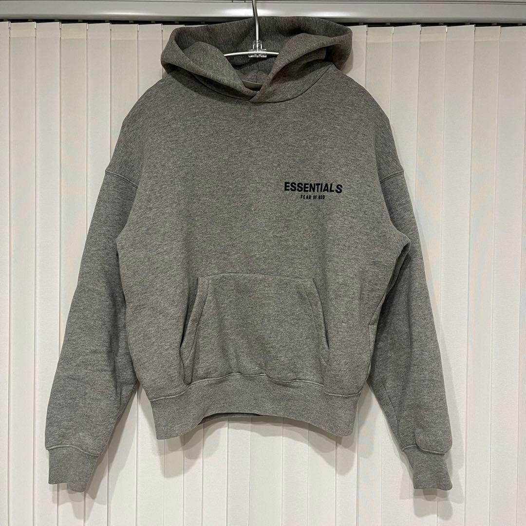 ESSENTIALS フード付きパーカー グレー