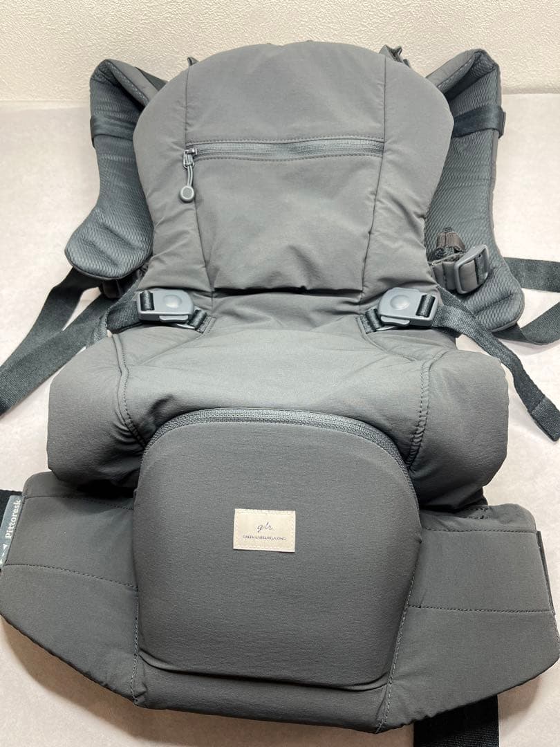 ピトレスク × グリーンレーベル 抱っこ紐 コラボモデル グレー