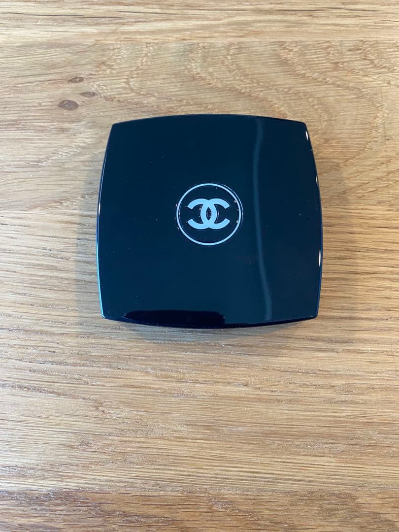 シャネルレ キャトル オンブル ブトン　219 ブトン クチュール