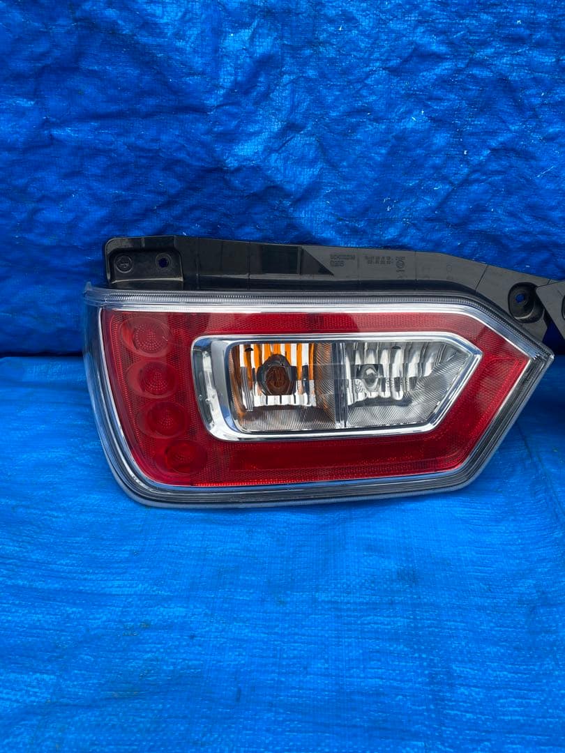 5AA-MH95S ワガンRテールライト 35603-63R01 クリア/レッド