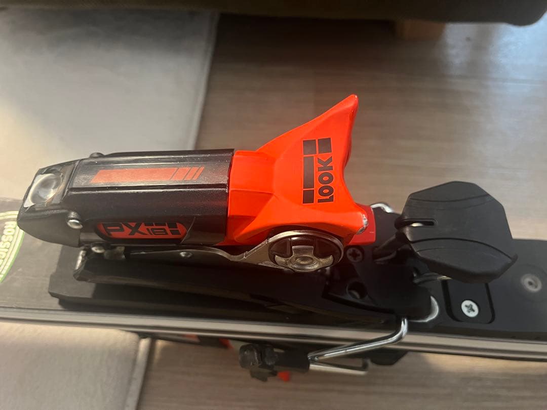 スキー LOOK PX18 HOTRED