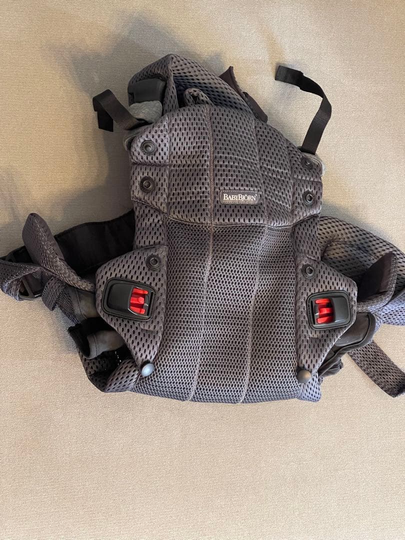 BABYBJÖRN 抱っこ紐 Harmony メッシュ