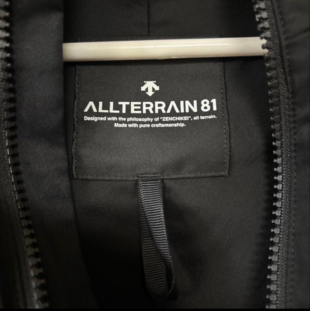 DESCENTE ALLTERRAINオルテライン　インシュレーションパーカー