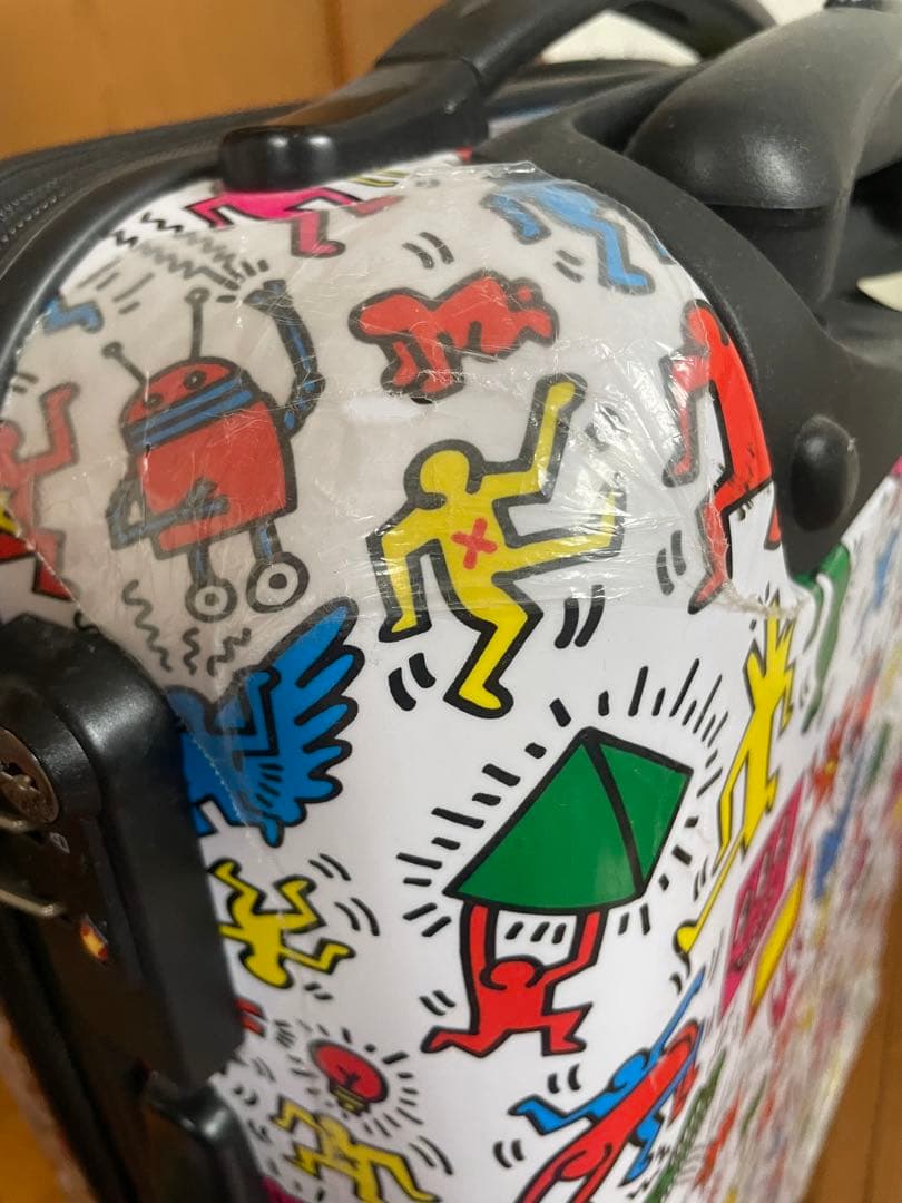 BIGBANG × キースヘリング スーツケース