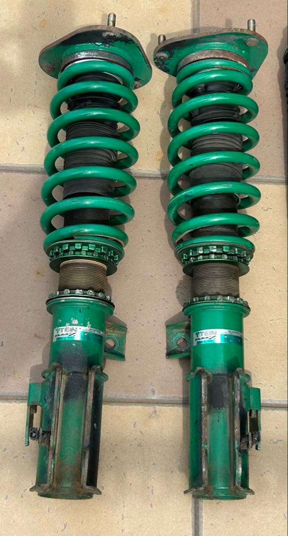 20系アルファード、ヴェルファイア　50系エスティマ TEIN FLEX Z 。