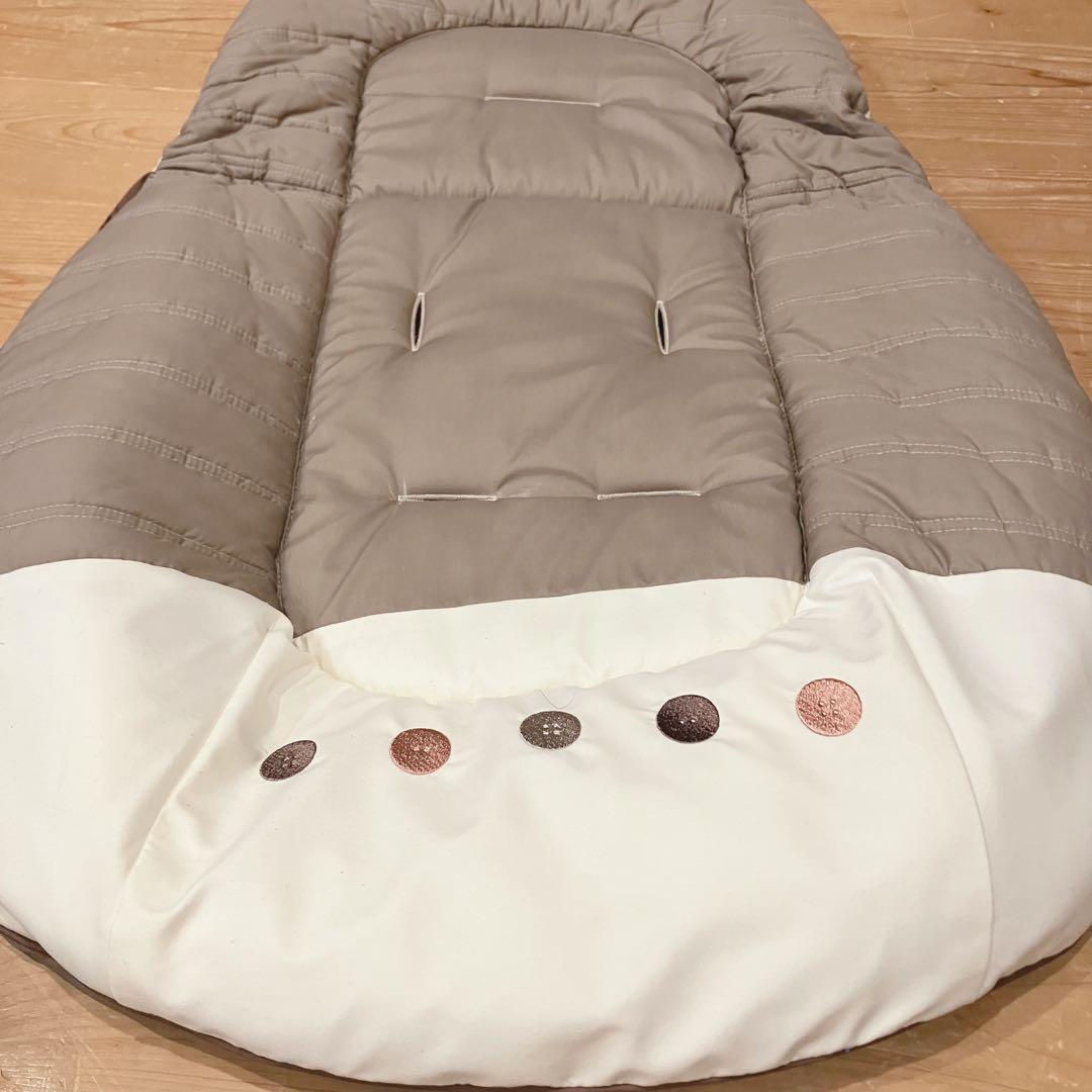 【動品・完品】コンビ ネムリラ　オートスウィング　電動