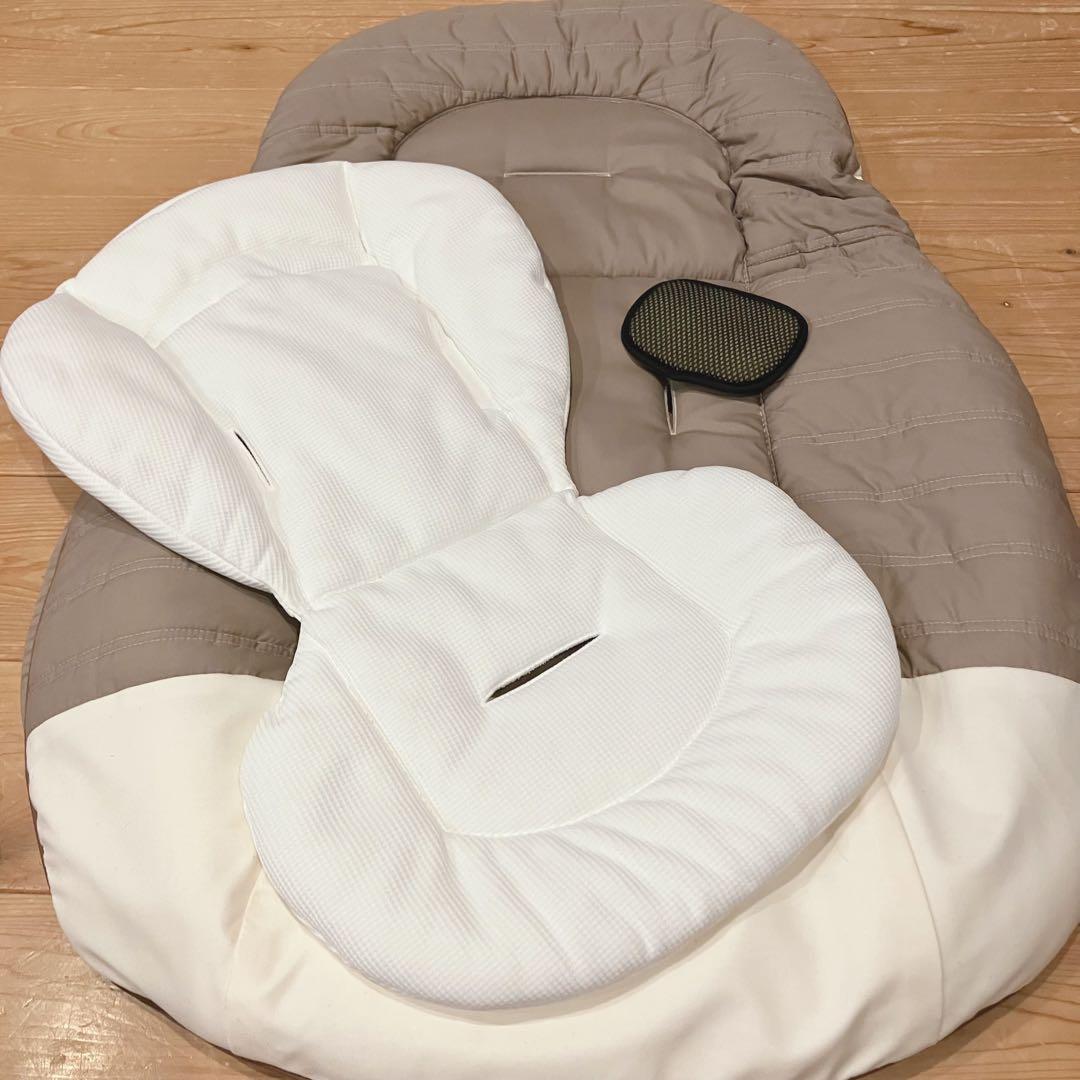 【動品・完品】コンビ ネムリラ　オートスウィング　電動