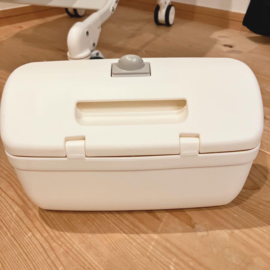 【動品・完品】コンビ ネムリラ　オートスウィング　電動