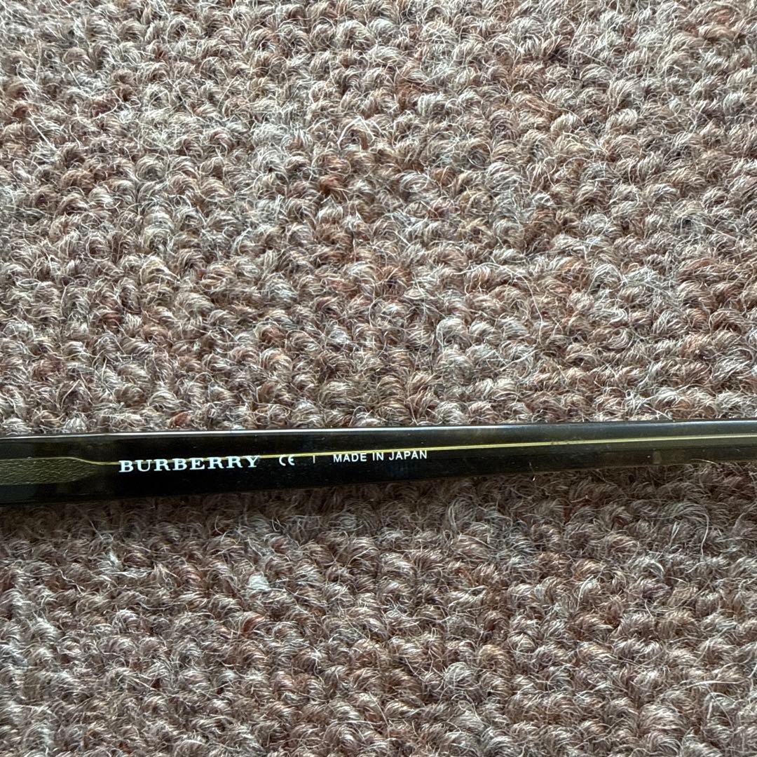 BURBERRY メガネ　グリーン