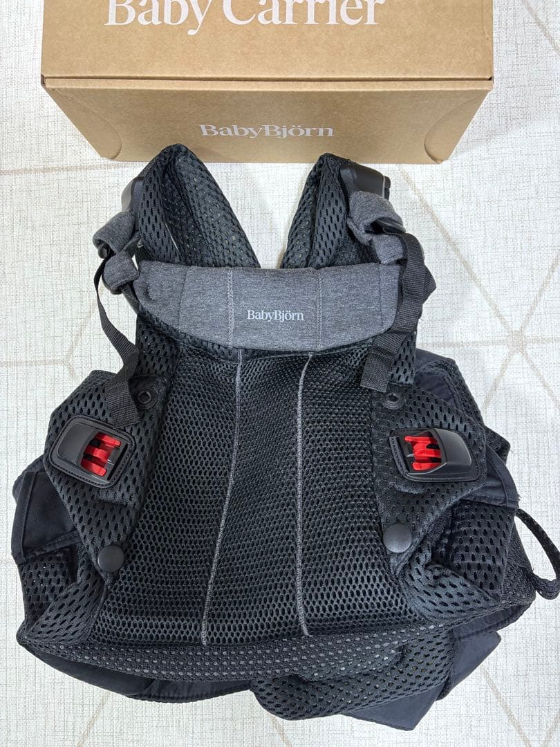 BABYBJÖRN 抱っこ紐　Harmony ブラック　ベビービョルン　ハーモニ