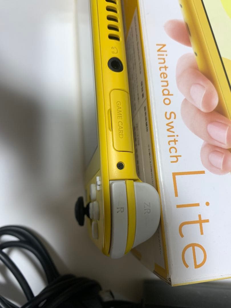 Nintendo Switch Lite イエロー 本体とACアダプター付き