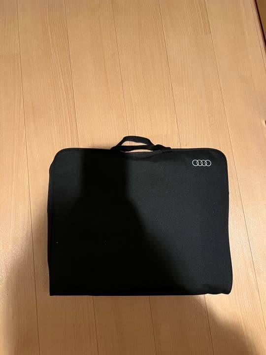 AUDI ボードケース　アウディ