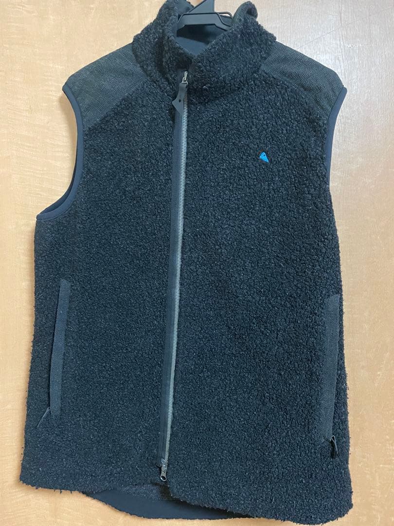 Skoll Vest Raven クレッタルムーセン 定価82,500