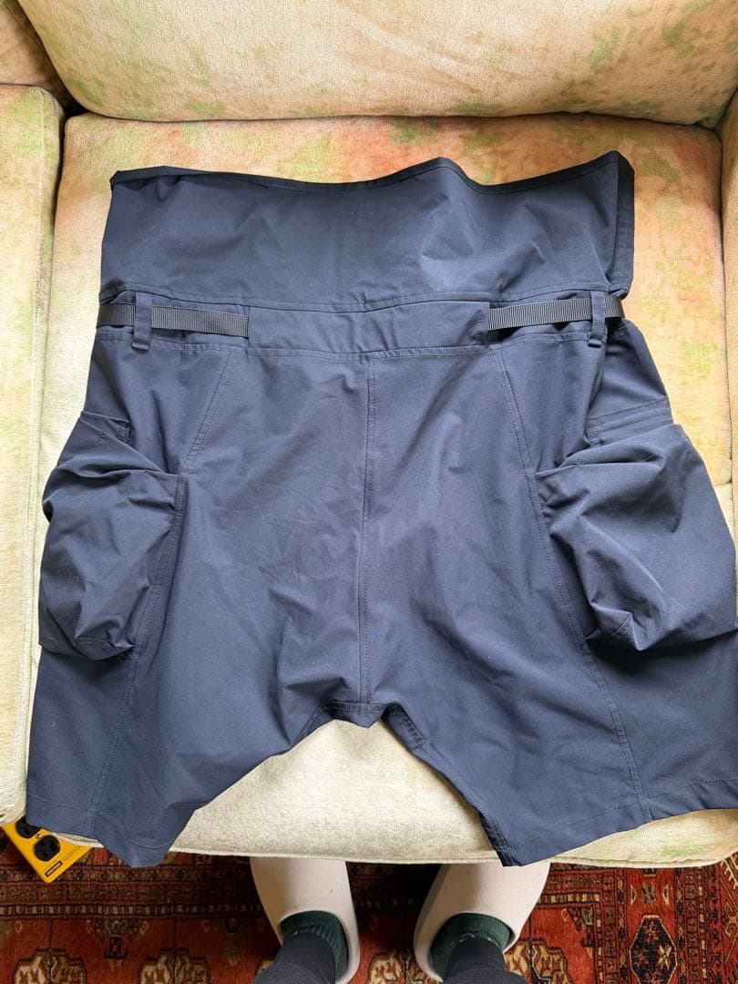 TORAYA EQUIPMENT ネイビーショートパンツ