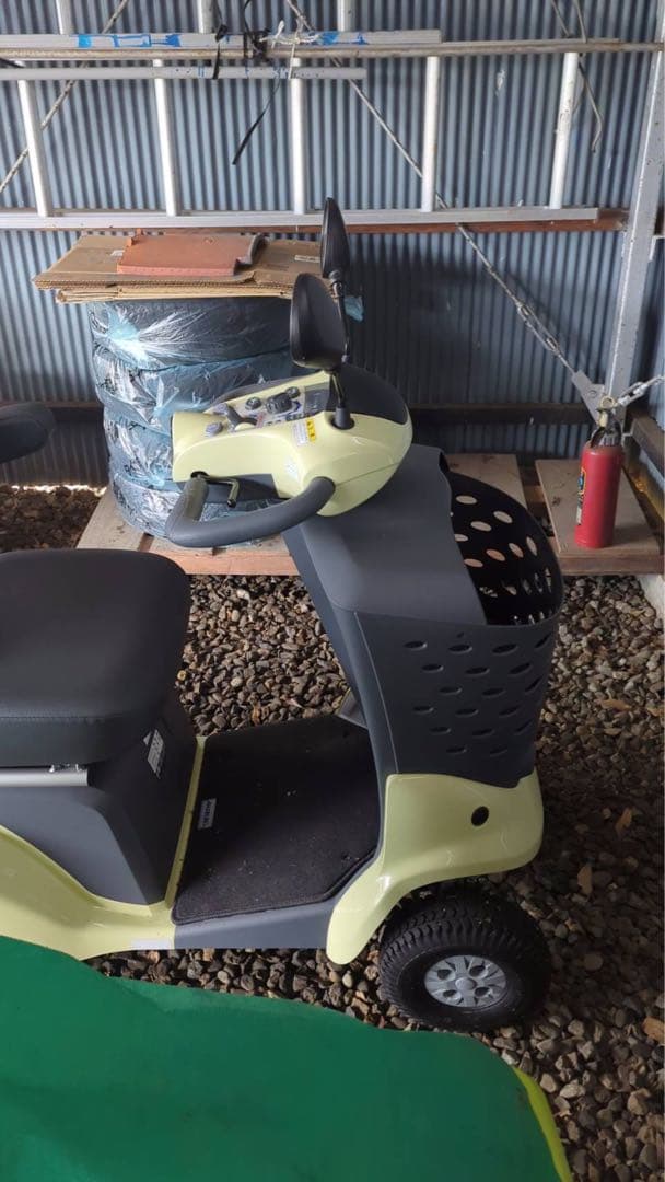 スズキ 電動セニアカー　ET4DB