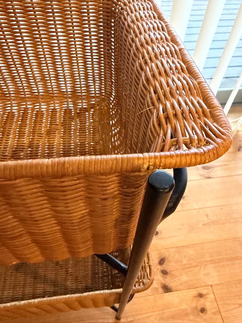 イデー　ワラビーバスケットスタンド