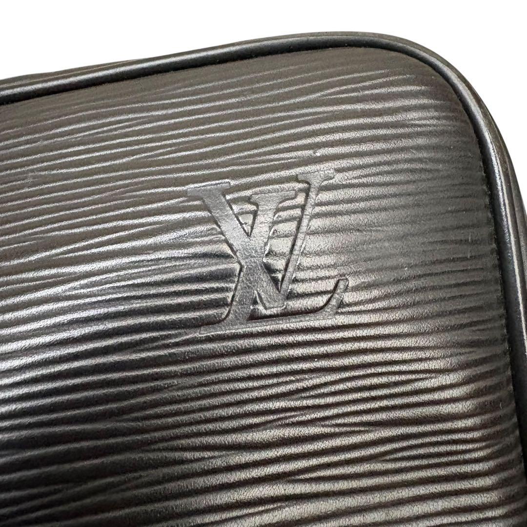 ルイヴィトン エピ ポルトドキュマン 黒 バッグ　ビジネスバッグ　A4収納可能