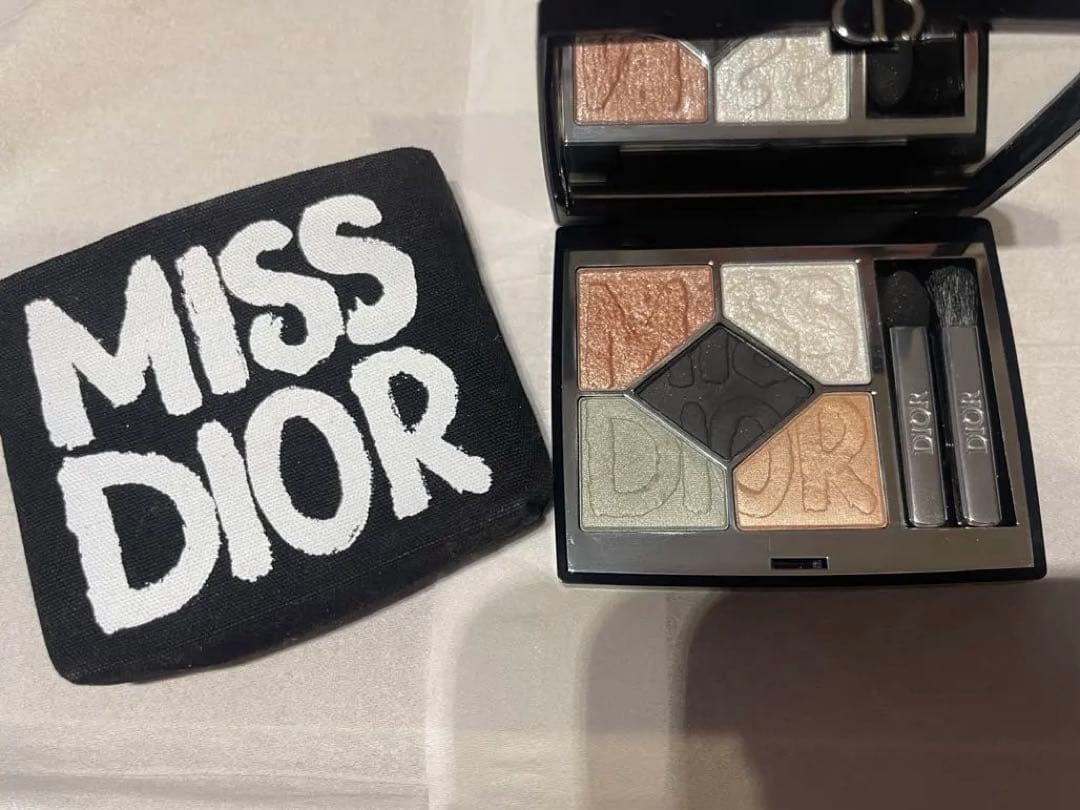 【Dior】ディオールショウサンククルール931ボールドブラック アイシャドウ