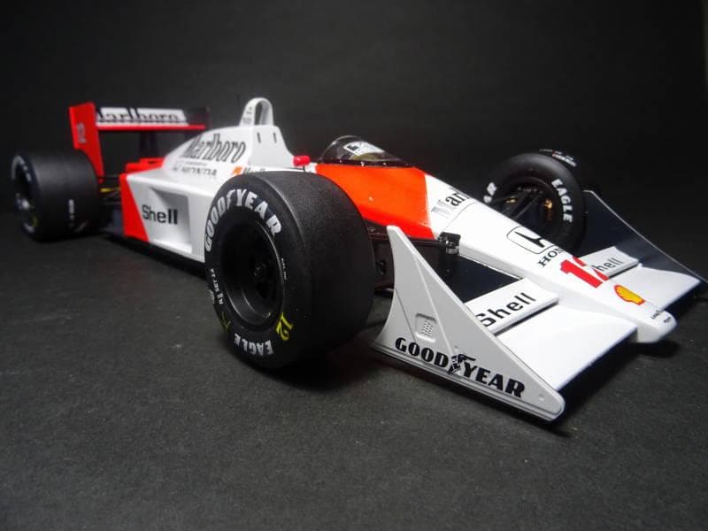 MENG MODEL1/12スケールMcLaren MP4/4 1988
