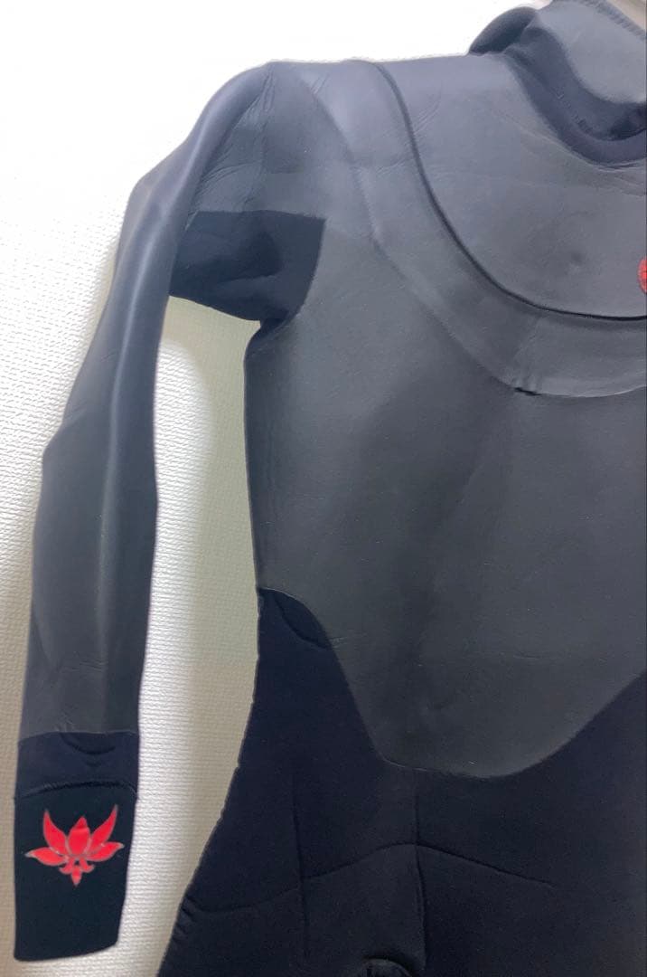 AXX⭐️フルスーツセミドライ4/3mm hybrid u-zip MLサイズ相当
