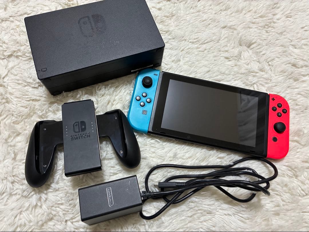ニンテンドー　スイッチ　switch 本体