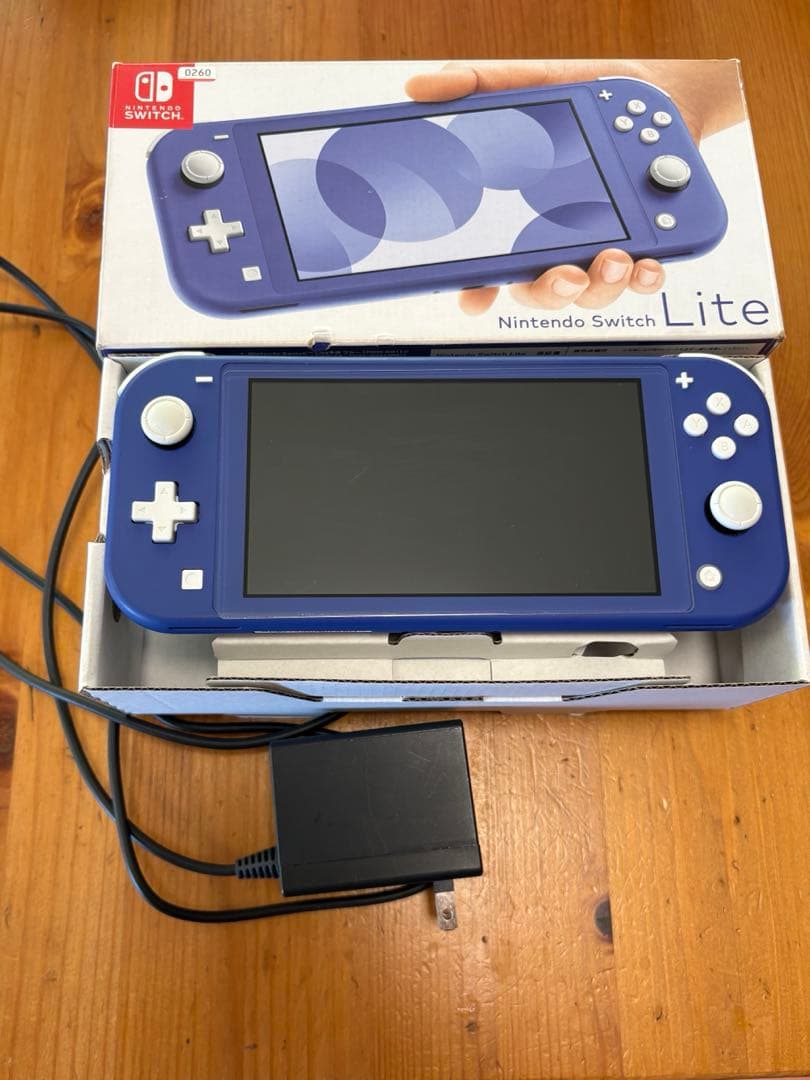 Nintendo Switch Lite ブルー 本体 【箱・充電器】