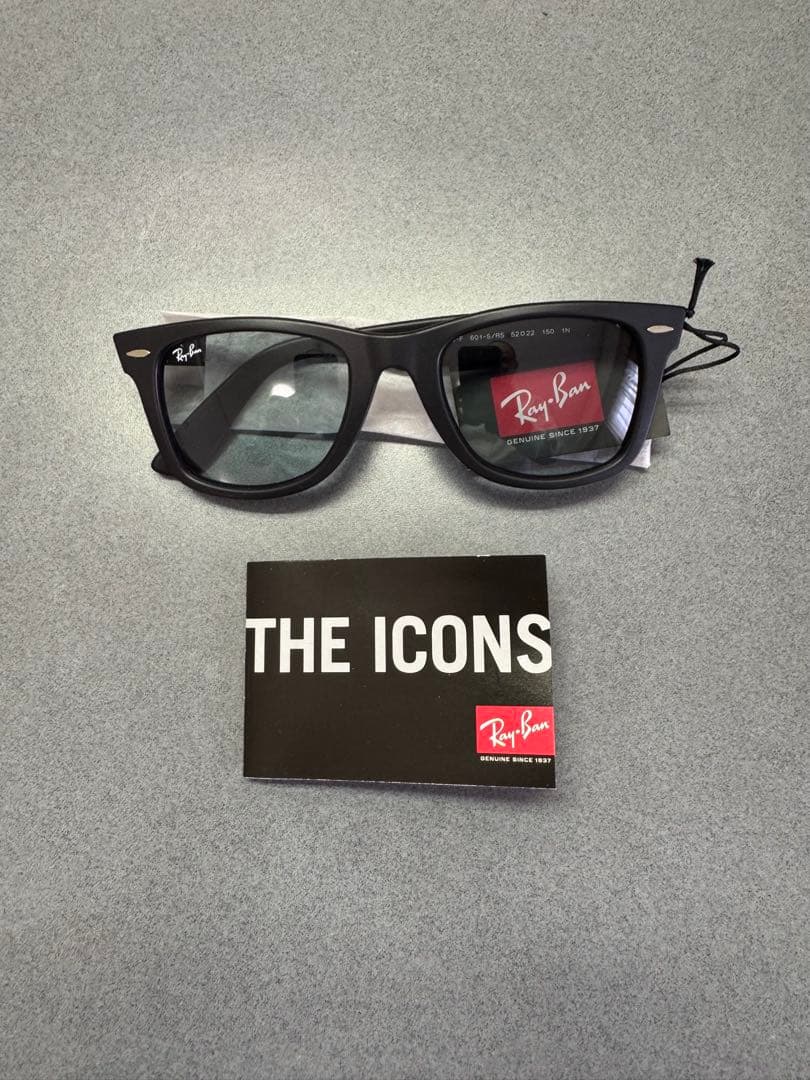 RayBanWAYFARER マットブラック/ライトグレイ